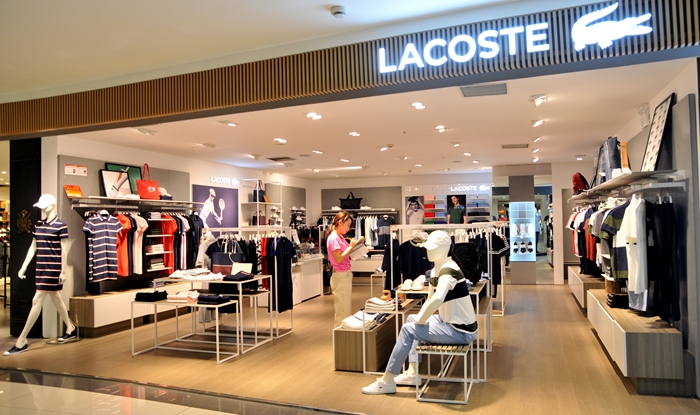 1556267182851297.jpg 華億國(guó)際 LACOSTE專柜.jpg